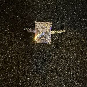 2CT Moissanite Diamond Emrald Cut White Gold Band